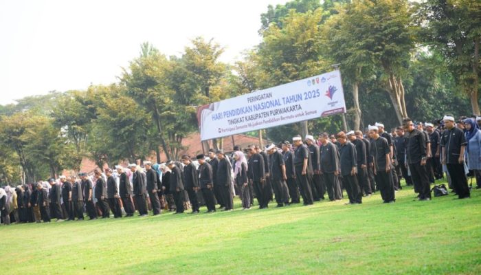 Mulai Hari Ini, Bupati Purwakarta Om Zein Larang Siswa Gunakan HP