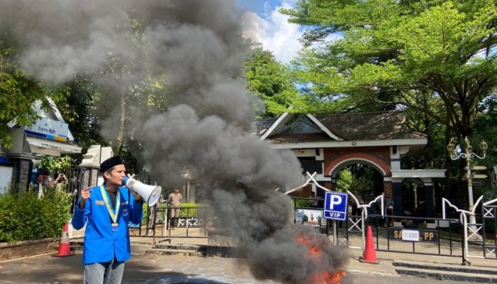 PMII Purwakarta Kritik 100 Hari Kerja Bupati: Pengagguran Tinnggi, Kualitas Pendidikan Rendah, Masyarakat Menderita