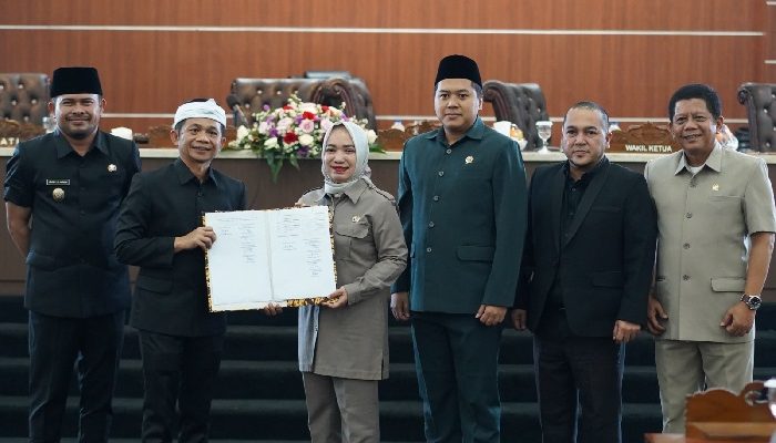 Tok!!! Raperda Perubahan APBD TA 2025 Purwakarta Kini Jadi Perda