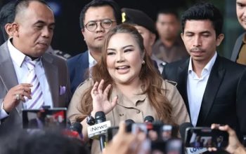 Usai Diperiksa KPK, Lisa Mariana Klaim Terima Aliran Dana Bank BJB