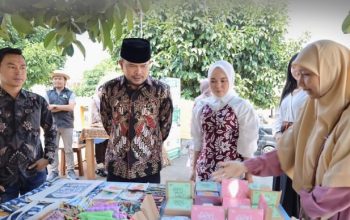 Workshop Membatik dan Lomba Fashion Show Batik di Purwakarta