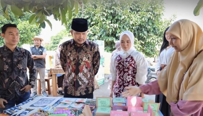 Workshop Membatik dan Lomba Fashion Show Batik di Purwakarta