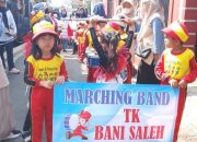 Keceriaan Karnaval TK Bani Saleh Sagalaherang, Meriahkan Jalanan dengan Aksi Marching Band Cilik