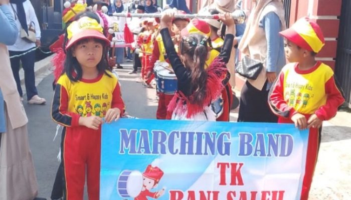 Keceriaan Karnaval TK Bani Saleh Sagalaherang, Meriahkan Jalanan dengan Aksi Marching Band Cilik
