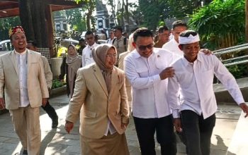 ​Hangat dan Tanpa Sekat, Momen Keakraban KSP Dudung dan Om Zein di Purwakarta