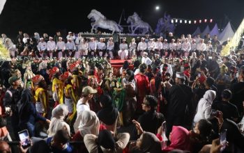 Puncak Hari Jadi Purwakarta: Festival Budaya “Ajeg Budaya” Pukau Ribuan Warga